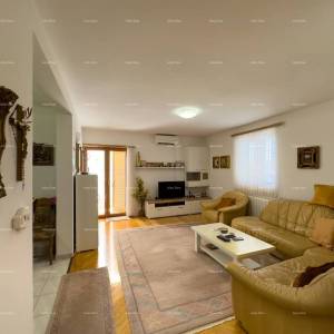 Prodajemo apartmansku kuću na mirnoj lokaciji u Medulinu!