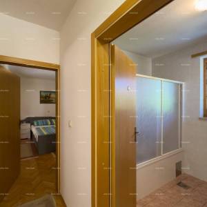 Prodajemo apartmansku kuću na mirnoj lokaciji u Medulinu!