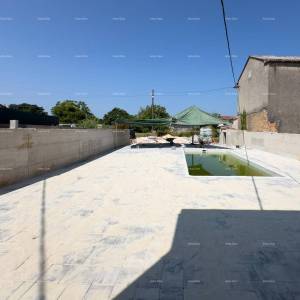 Prodajemo renoviranu Istarsku kamenu kuću u okolici Žminja!