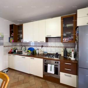 Prodajemo stan na odličnoj lokaciji u centru Pule. Monte Zaro