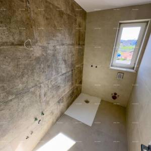 Prodajemo stan sa velikim vrtom i parkirnim mjestom, Barban!