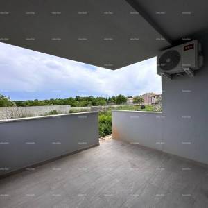 Prodajemo stan u novoj zgradi!  Šišan.