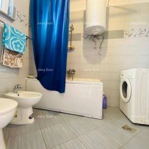 Prostrana kuća u Puli s velikim dvorištem i brojnim mogućnostima