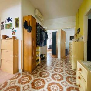 Prostrana kuća u Puli s velikim dvorištem i brojnim mogućnostima