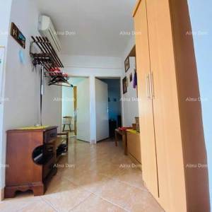 Prostrana kuća u Puli s velikim dvorištem i brojnim mogućnostima