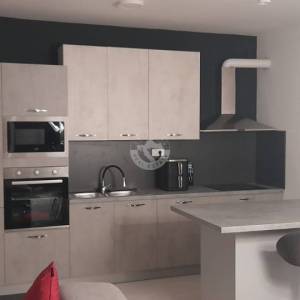 PRVI RED DO MORA – Luksuzni penthouse 240 m² + krovna terasa 98 m² | Srima – Vodice