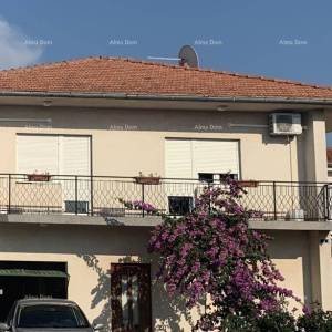 PULA – dvije kuće s velikim investicijskim potencijalom