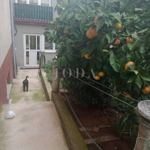 Pula, kuća na mirnoj lokaciji