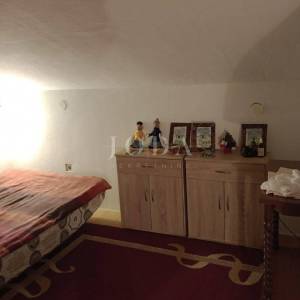 Pula, kuća na mirnoj lokaciji