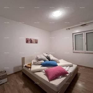 Pula. Objekt s građevinskom dozvolom za zgradu s 4 stana !