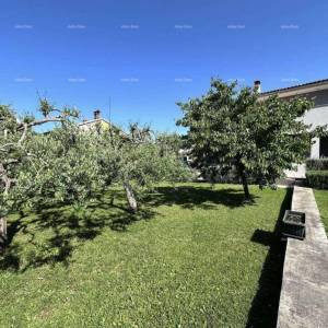 Pula. Objekt s građevinskom dozvolom za zgradu s 4 stana !