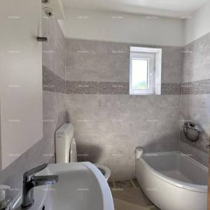 Pula. Objekt s građevinskom dozvolom za zgradu s 4 stana !