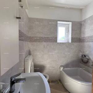 Pula. Objekt s građevinskom dozvolom za zgradu s 4 stana !