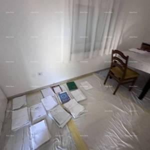 Pula. Objekt s građevinskom dozvolom za zgradu s 4 stana !