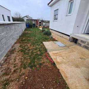 PULA! PRODAJE SE KUĆA – MIRNA LOKACIJA.