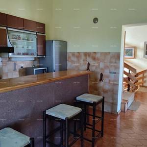 PULA – Škatari, obiteljska samostojeća kuća s velikom okućnicom