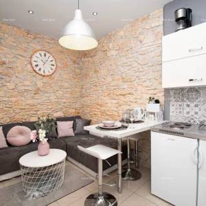 Pula – Ugodan stan u prizemlju s terasom, 35 m2