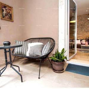 Pula – Ugodan stan u prizemlju s terasom, 35 m2