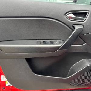 Renault Captur Limited TCe 90 - 3 godine jamstva