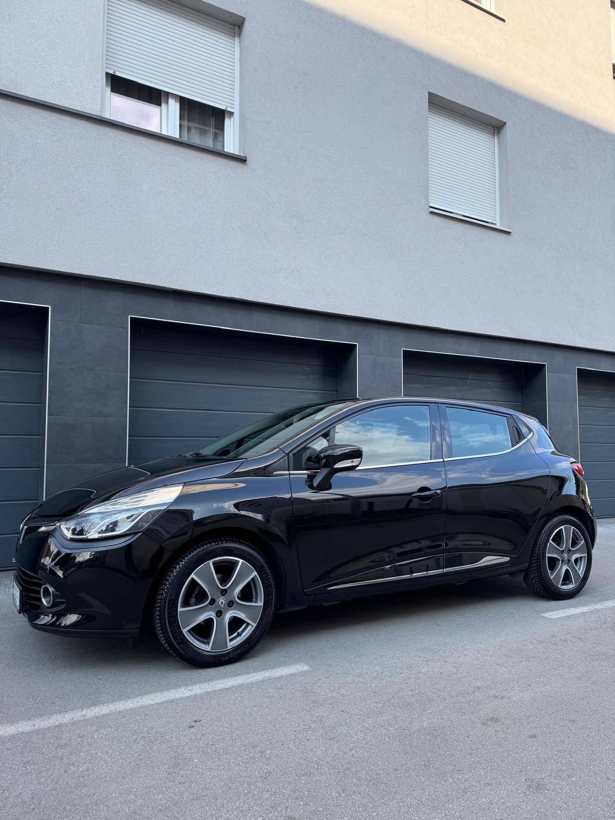 RENAULT CLIO /43tkm/prvi vlasnik/HR auto/servisna knjiga/klima/odličan