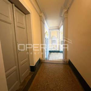 Šesterosobni stan u centru Rijeke