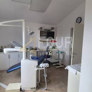 Rijeka, Kantrida, dvoetažni poslovni prostor, 98m2