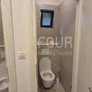 Rijeka, Kantrida, dvoetažni poslovni prostor, 98m2