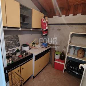 Rijeka, Pehlin, samostojeća kuća - samo kod nas !