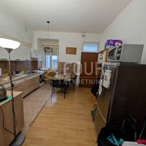 Rijeka, širi Centar, 43.19m2, 1skl, balkon