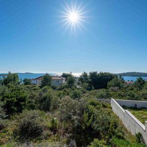 Rogoznica, samostojeća  kuća s apartmanima, prodaja