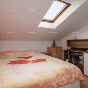 Rovinj – nekretnina s dva stana  s pogledom na more i parkirnim mjestom