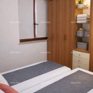 Rovinj – nekretnina s dva stana  s pogledom na more i parkirnim mjestom