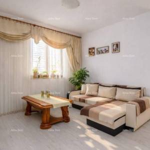 Rovinj – nekretnina s dva stana  s pogledom na more i parkirnim mjestom