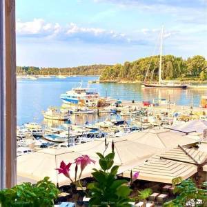 Rovinj, prvi red. Pogled na more. Prodajem dvoetažni stan s pogledom na rovinjsku luku i otok Katarinu