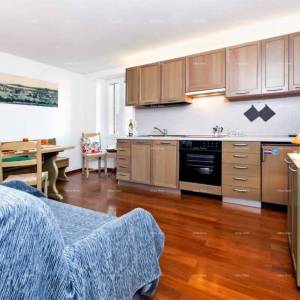 Rovinj – Stan s pogledom na more u samom centru, 50 m od mora