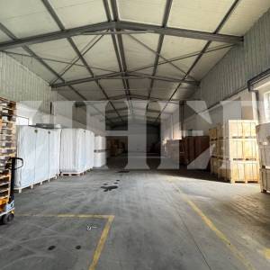 Samobor, prodaja poslovne zgrade sa skladišnom halom, 4.158 m2