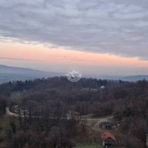 Samobor-Vrhovčak, iznimna kuća površine 153 m2  s veličanstvenim pogledom