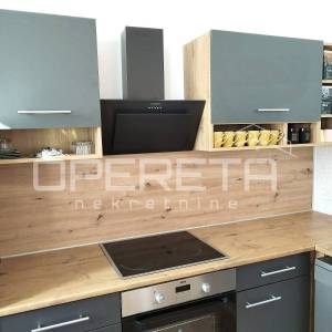 samostojeća kuća, bazen, jakuzzi, roštilj,