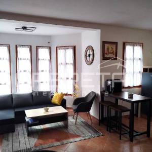 samostojeća kuća, bazen, jakuzzi, roštilj,