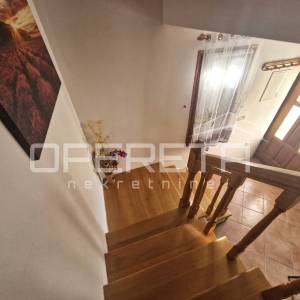 samostojeća kuća, bazen, jakuzzi, roštilj,