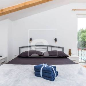 Samostojeća kuća s bazenom i turističkim potencijalom – Žminj