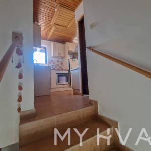 Samostojeća kuća s pogledom na more