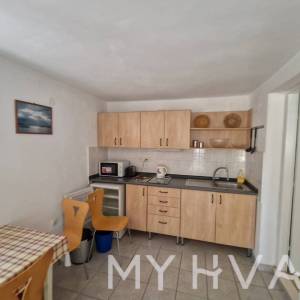 Samostojeća kuća s pogledom na more