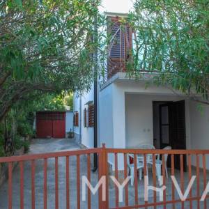 Samostojeća kuća s pogledom na more