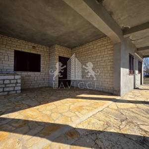 Samostojeća kuća u Pridrazi – 170 m² na zemljištu 1.140 m²