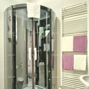 SAMOSTOJEĆA, neposredna blizina mora, cca. 500 metara.