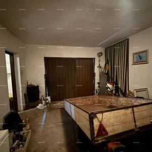 Šarmantna obiteljska kuća s velikom okućnicom i dodatnim građevinskim zemljištem u blizini Barbana