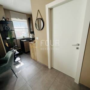 Saršoni, 2s+db, okućnica 33m2 i parkirno mjesto