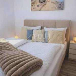 Saršoni, 2s+db, okućnica 33m2 i parkirno mjesto