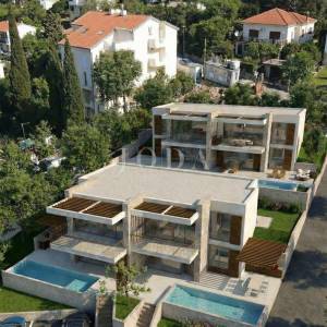 Selce luksuzne moderne vile s bazenom i pogledom na more